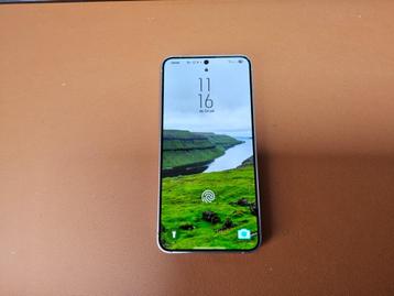 Samsung Galaxy S24 - Licht Blauw - 128GB + toebehoren beschikbaar voor biedingen