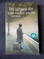 De jonge die zijn vader zocht, Non-fictie, Ophalen of Verzenden, Zo goed als nieuw, John boyne