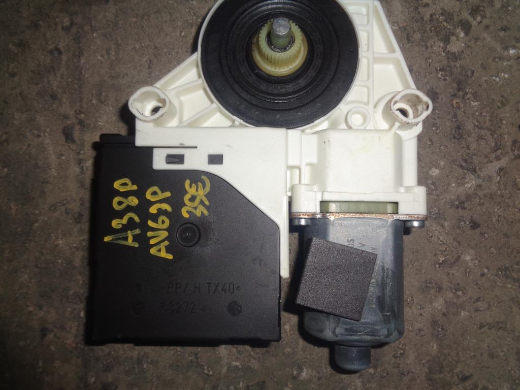 A vendre moteur de vitre avant gauche Audi A3 8P 3portes, Enlèvement, Utilisé, Audi