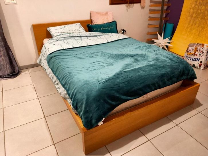 Cadre de lit Malm, Huis en Inrichting, Slaapkamer | Bedden, Gebruikt, Tweepersoons, 140 cm, 200 cm, Hout, Beige, Ophalen