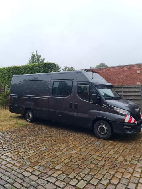 Iveco daily3.0 liter L4H2 210 pk automaat 2022 dubbel cabine, Auto's, Bestelwagens en Lichte vracht, Particulier, ABS, Achteruitrijcamera
