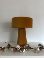 Nordal tafellamp mushroom velours mosterdgeel, Huis en Inrichting, Ophalen