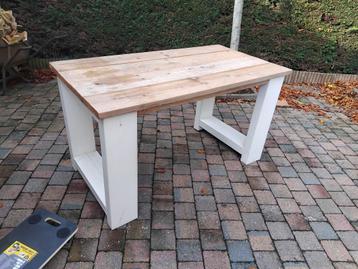 keukeneiland of tafel in steigerhout beschikbaar voor biedingen