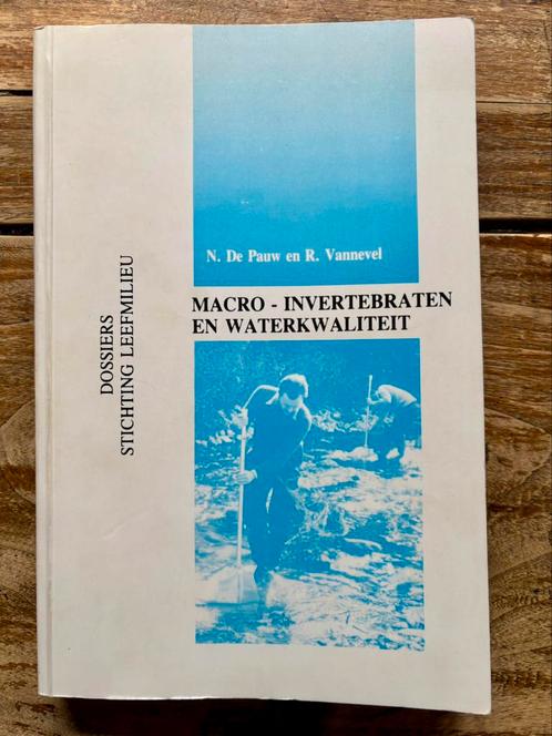 Macroinvertebraten en waterkwaliteit, Boeken, Natuur, Zo goed als nieuw, Ophalen of Verzenden