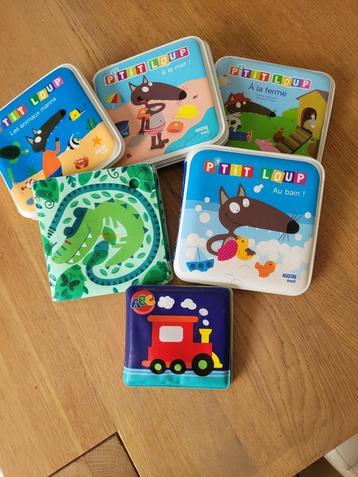 Livres pour bébé pour le bain beschikbaar voor biedingen