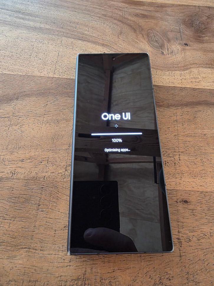 Samsung Galaxy Fold 6 - Defect scherm, Telecommunicatie, Mobiele telefoons | Samsung, Gebruikt, Galaxy Fold, 256 GB, Zwart, Ophalen of Verzenden