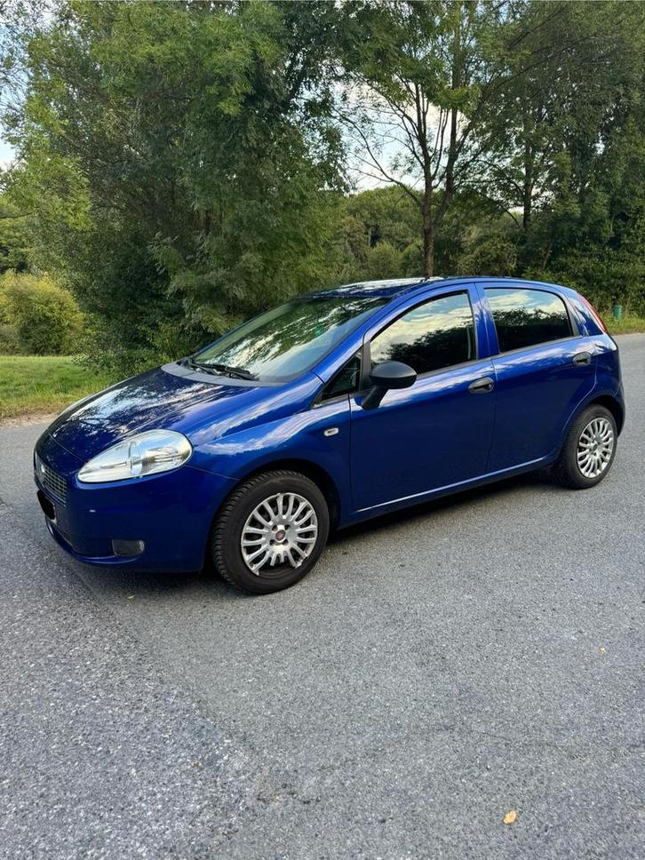 Fiat punto, Auto's, Fiat, Particulier, Punto, Diesel, Berline, 5 deurs, Handgeschakeld, Blauw, Zwart, Ophalen