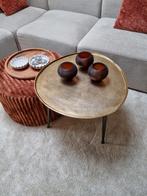 Salontafel goud, Enlèvement