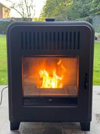 Pelletkachel MCZ Cute 8 kw met afstandsbediening, 5 jaar oud, Ophalen, Zo goed als nieuw, Pelletkachel
