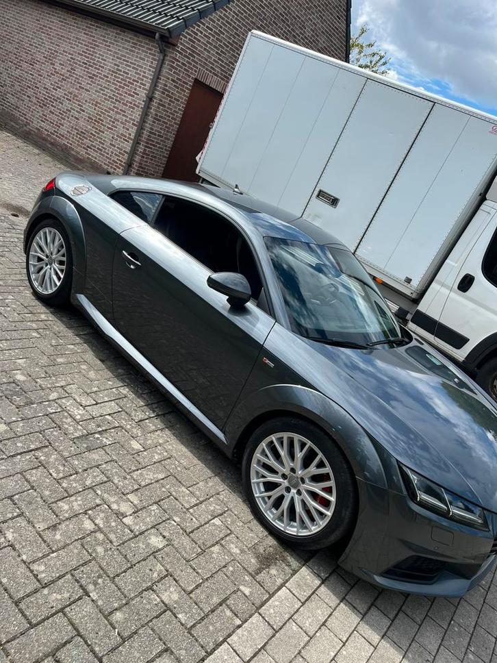 Audi TT Sline 09/2015 TDI, Auto's, Audi, Particulier, TT, Diesel, Euro 6, Handgeschakeld, Zilver of Grijs, Grijs, Leder en Alcantara