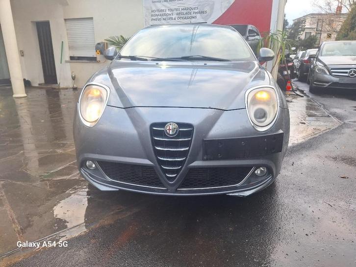 Alfa Romeo Mito, Auto's, Alfa Romeo, Bedrijf, MiTo, ABS, Adaptive Cruise Control, Airbags, Airconditioning, Alarm, Bluetooth, Boordcomputer