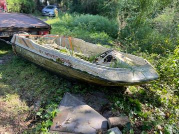 Barque de pêche  beschikbaar voor biedingen