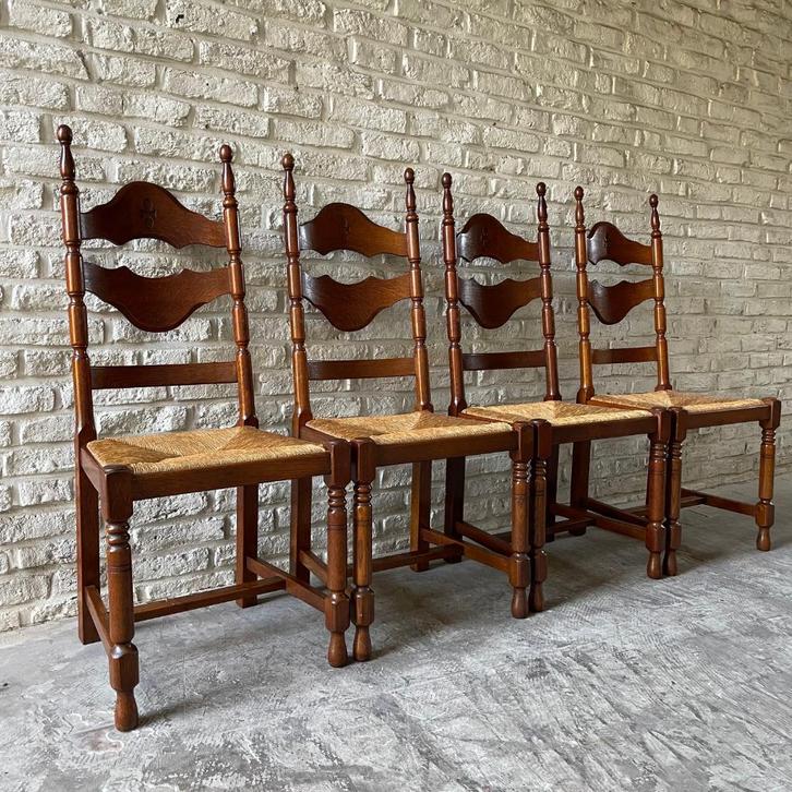 Midcentury French oak razor blade chairs, Huis en Inrichting, Stoelen, Zo goed als nieuw, Vier, Hout, Riet of Rotan, Overige kleuren