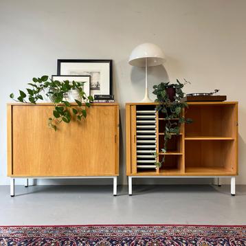 - Set van 2 vintage kantoorkasten •Dana Denmark• - beschikbaar voor biedingen