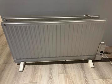 3 x olieradiator van elk 1000W met digitaal scherm beschikbaar voor biedingen