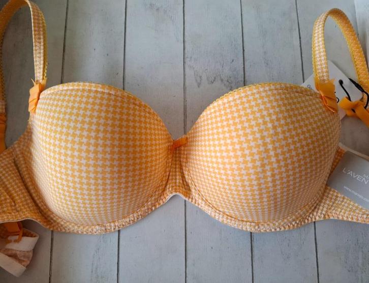 Prachtige Voorgevormde Marie Jo BH met Retro Motiefje  80C, Kleding | Dames, Ondergoed en Lingerie, BH, Oranje, Ophalen of Verzenden