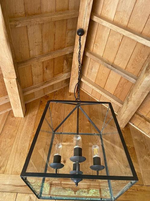 Hanglamp smeedijzer en glas, Huis en Inrichting, Lampen | Hanglampen, Gebruikt, 50 tot 75 cm, Glas, Ophalen