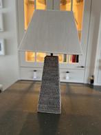 Vintage Rotan Tafellamp Met Linnen Lampenkap, Huis en Inrichting, Lampen | Tafellampen, Hout, Zo goed als nieuw, 50 tot 75 cm
