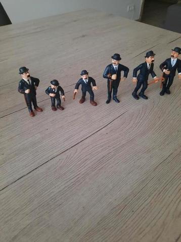 6 verschillende figuren jansen en janssen beschikbaar voor biedingen
