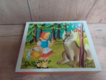 Houten puzzelblokken beschikbaar voor biedingen