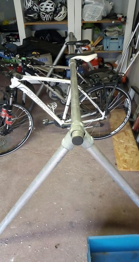 Fietsstaander groot staander 200cm max 7 fietsen, Fietsen en Brommers, Overige Fietsen en Brommers, Gebruikt, Ophalen