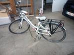 Meisjesfiets 28", Fietsen en Brommers, Ophalen, Zo goed als nieuw