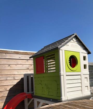 Speelhuis met glijbaan smoby  beschikbaar voor biedingen