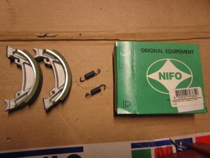 Mâchoires de frein arrière neuves pour Honda PX50 - PX50R, Vélos & Vélomoteurs, Pièces de cyclomoteur | Général, Neuf, Cadre, Enlèvement ou Envoi