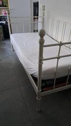 Wit bedfeame TROMSNES, Huis en Inrichting, Slaapkamer | Bedden, Ophalen, Overige materialen, Gebruikt, 90 cm