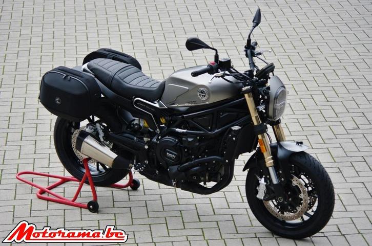Benelli Leoncino 800 - 2022 - 11000 km @Motorama, Motoren, Motoren | Benelli, Bedrijf, Naked bike, meer dan 35 kW, 4 cilinders