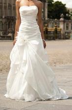 Belle robe de mariée de Linea Raffaelli, Vêtements | Femmes, Vêtements de mariage & Accessoires de mariage, Enlèvement, Comme neuf