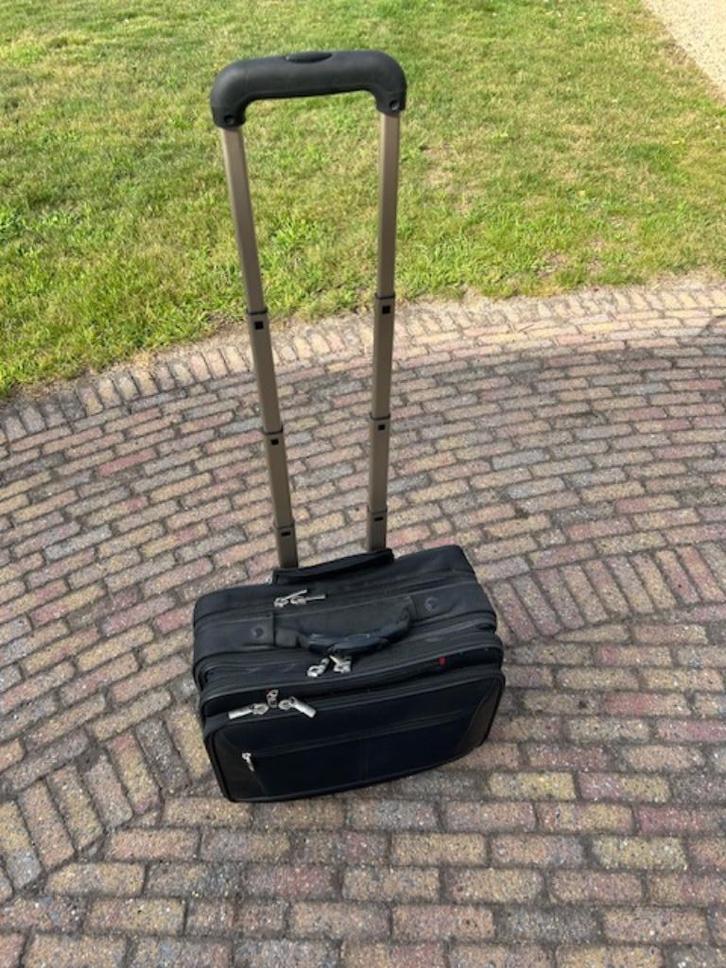 Akte- of kleine reistas op wieltjes, Handtassen en Accessoires, Tassen | Reistassen en Weekendtassen, Zo goed als nieuw, Zwart