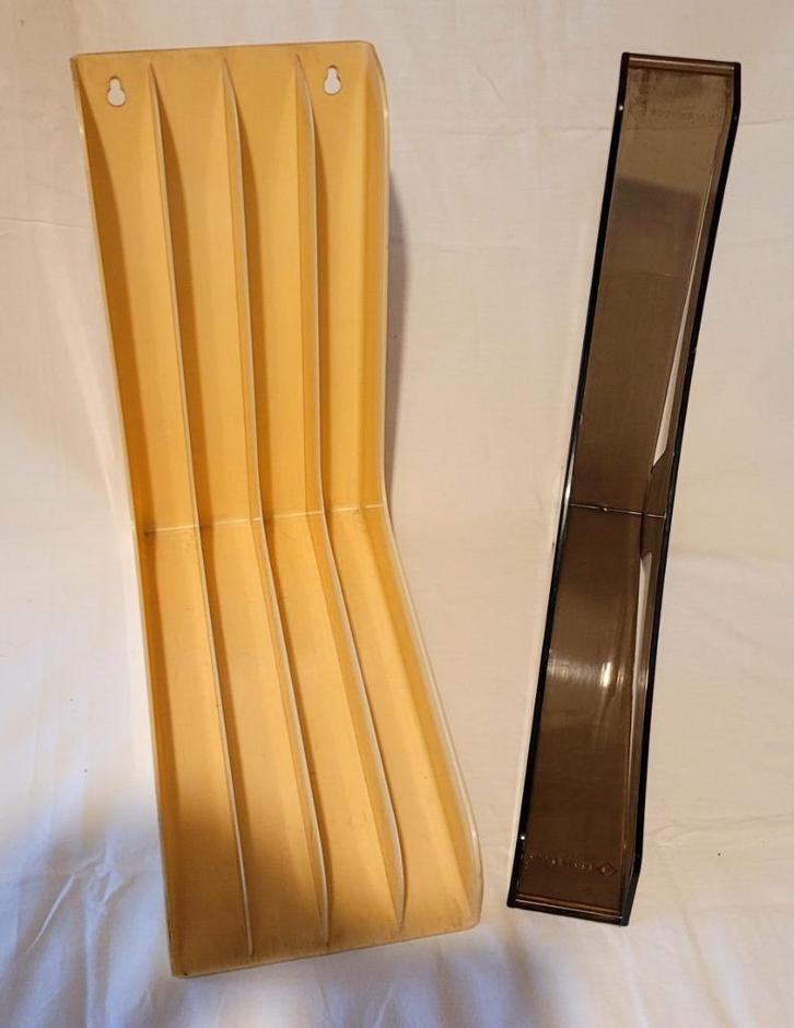 2 x vintage platenrek (hard plastiek), Audio, Tv en Foto, Platenspelers, Gebruikt, Overige merken, Ophalen of Verzenden