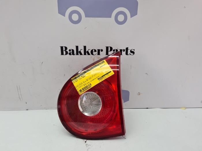 Achterlicht rechts van een Volkswagen Golf, Auto-onderdelen, Verlichting, Volkswagen, Gebruikt, 3 maanden garantie