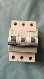 Vynckier automatic 3P 40A, Ophalen of Verzenden, Nieuw