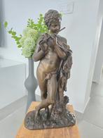 Antiek bronzen beeld, Ophalen