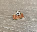 PIN - USCA - FOOTBALL - VOETBAL, Verzenden, Gebruikt, Sport, Speldje of Pin