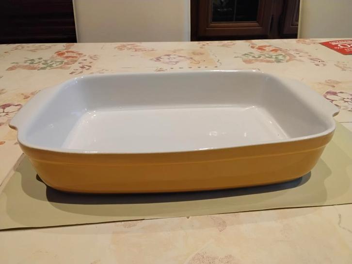3 verschillende ovenschotels + 3 verschillende ovenpotjes, Huis en Inrichting, Keuken | Servies, Porselein, Ophalen