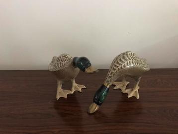 Set van 2 beschilderde metalen ( koper ) eenden beschikbaar voor biedingen