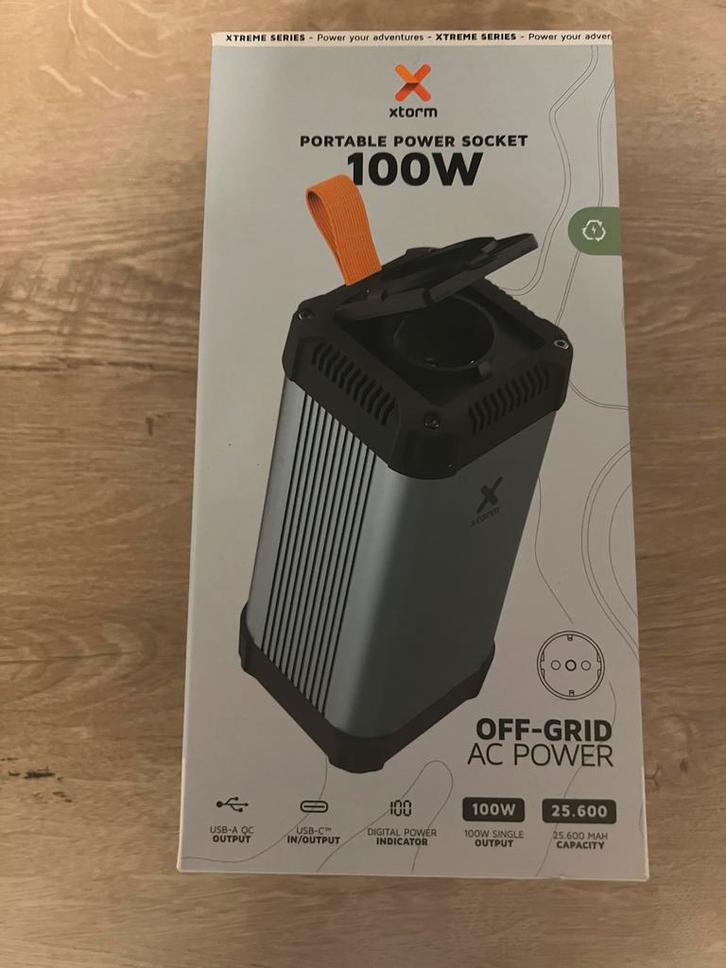 XTORM Portable Power Socket - 25600 mAh - Nieuwstaat, Telecommunicatie, Powerbanks, Zo goed als nieuw, Ophalen of Verzenden