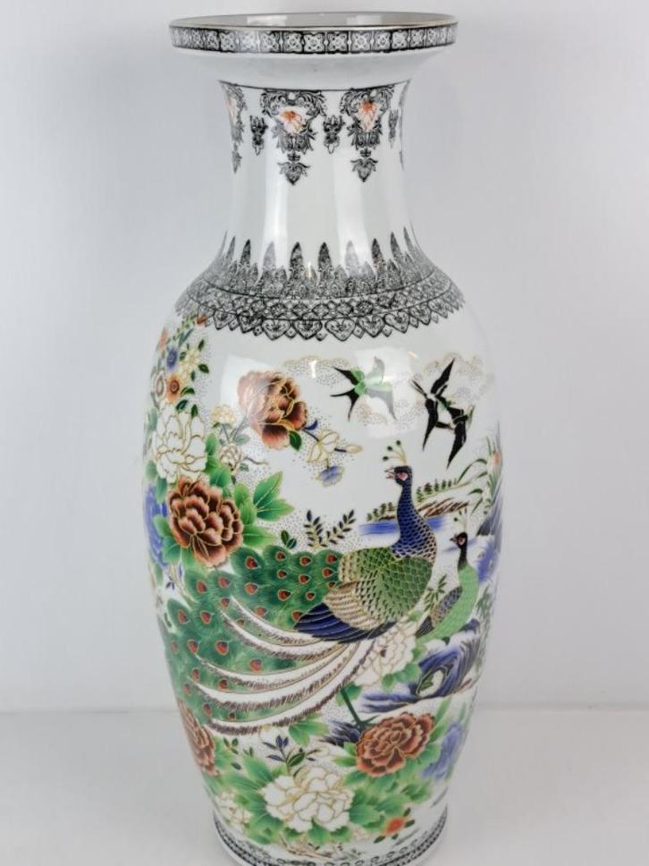 Grote Chinese porseleinen vaas met pauwen en bloemen, Huis en Inrichting, Woonaccessoires | Vazen, Zo goed als nieuw, Overige kleuren