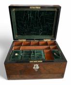 Magnifique coffret de toilette victorien vers 1860, Verzenden