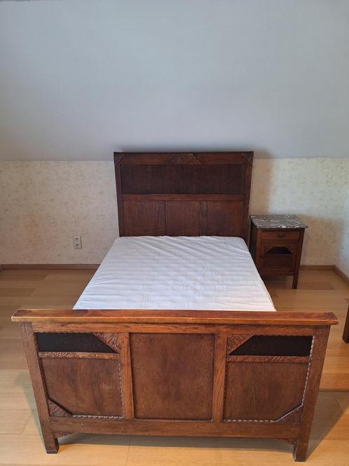 Twijfelaar met nachttafeltje in vintage stijl, Huis en Inrichting, Slaapkamer | Bedden, Gebruikt, Twijfelaar, 140 cm, 200 cm, Hout