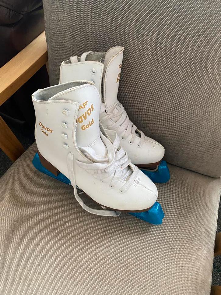 Davos Gold figuurschaatsen – maat 37, Sport en Fitness, Schaatsen, Zo goed als nieuw, Kunstschaatsen, Ophalen