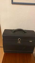 Valisette de travail à roulettes, Bijoux, Sacs & Beauté, Valises, Enlèvement, Comme neuf, Roulettes