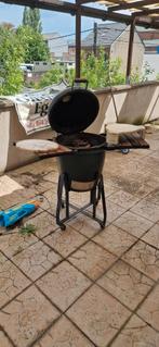 Barbecue Big Green Egg modèle Médium, Gebruikt, Ophalen, Met accessoires