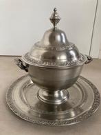 tinnen soepkom met schotel, Ophalen