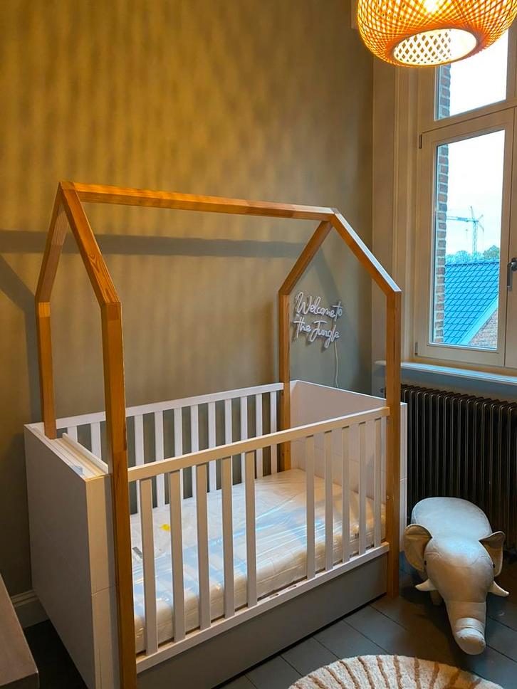 Huisjesbed Bellamy, Kinderen en Baby's, Kinderkamer | Complete kinderkamers, Zo goed als nieuw, Ophalen