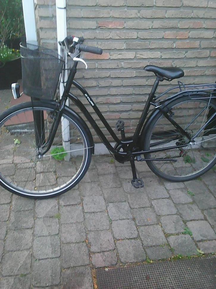 damesfiets btwin 28 inch met mandje, Fietsen en Brommers, Fietsen | Dames | Omafietsen, Zo goed als nieuw, 47 tot 50 cm, Handrem