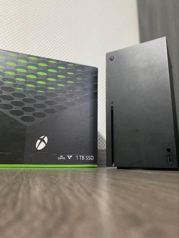 Xbox series x 1 TB SSD inclusief 2 controllers